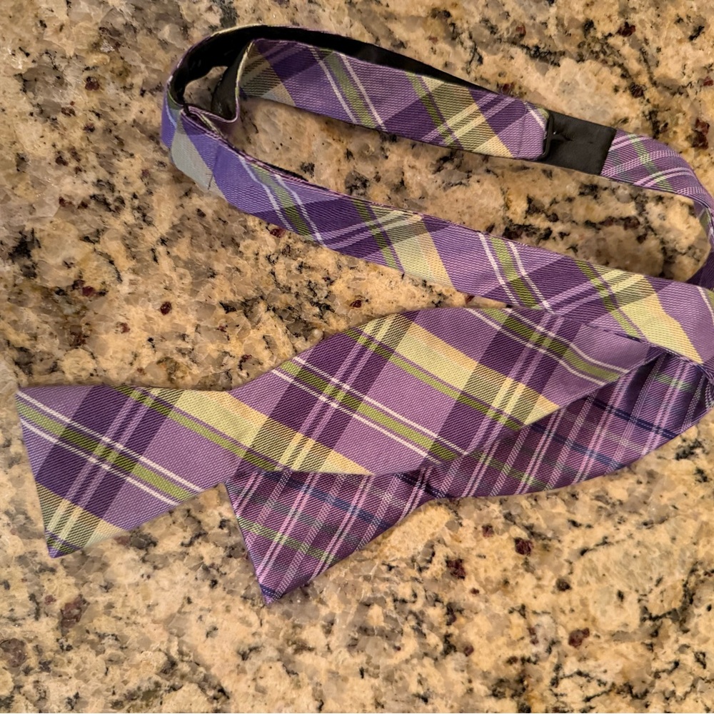 EUC Ben Sherman purple plaid bow tie great for Easter